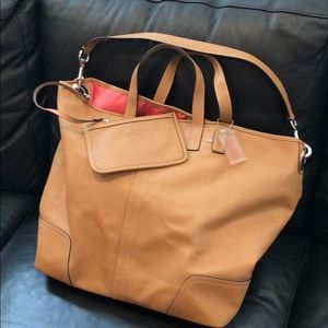 Coach leather tote bag. Gently used.
